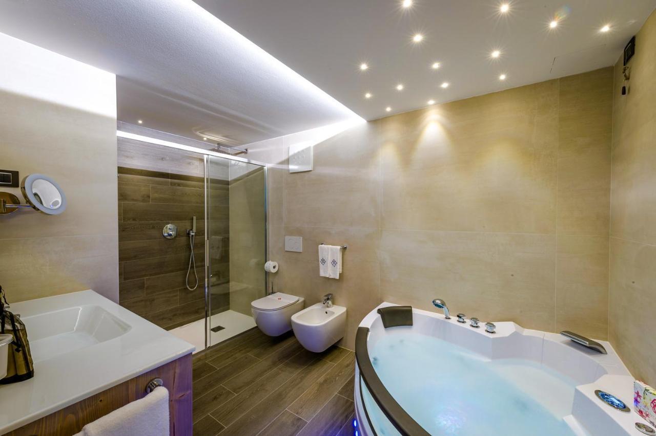 Hotel Ambra Clusone Esterno foto