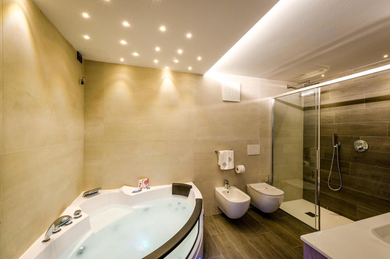 Hotel Ambra Clusone Esterno foto