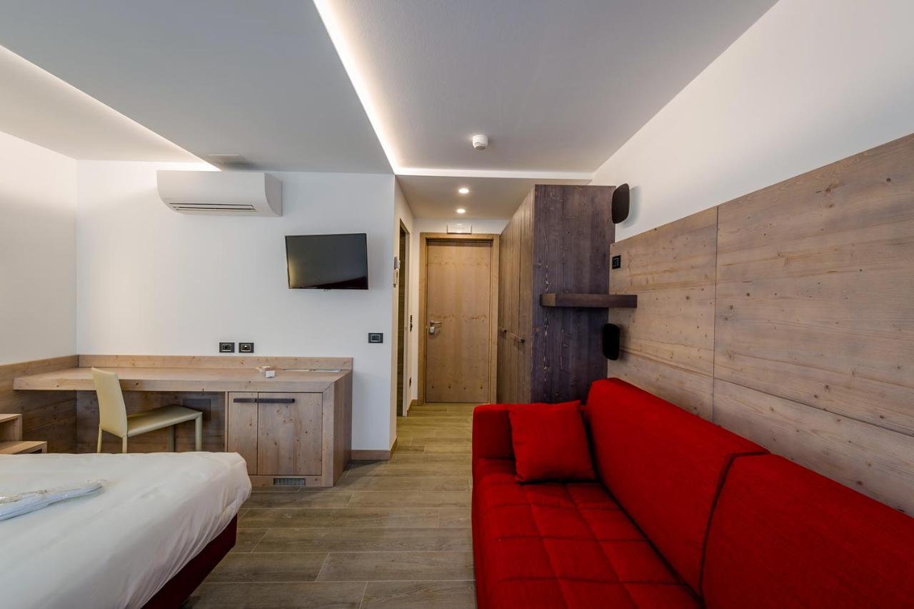 Hotel Ambra Clusone Esterno foto