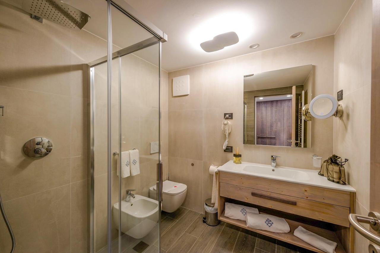 Hotel Ambra Clusone Esterno foto