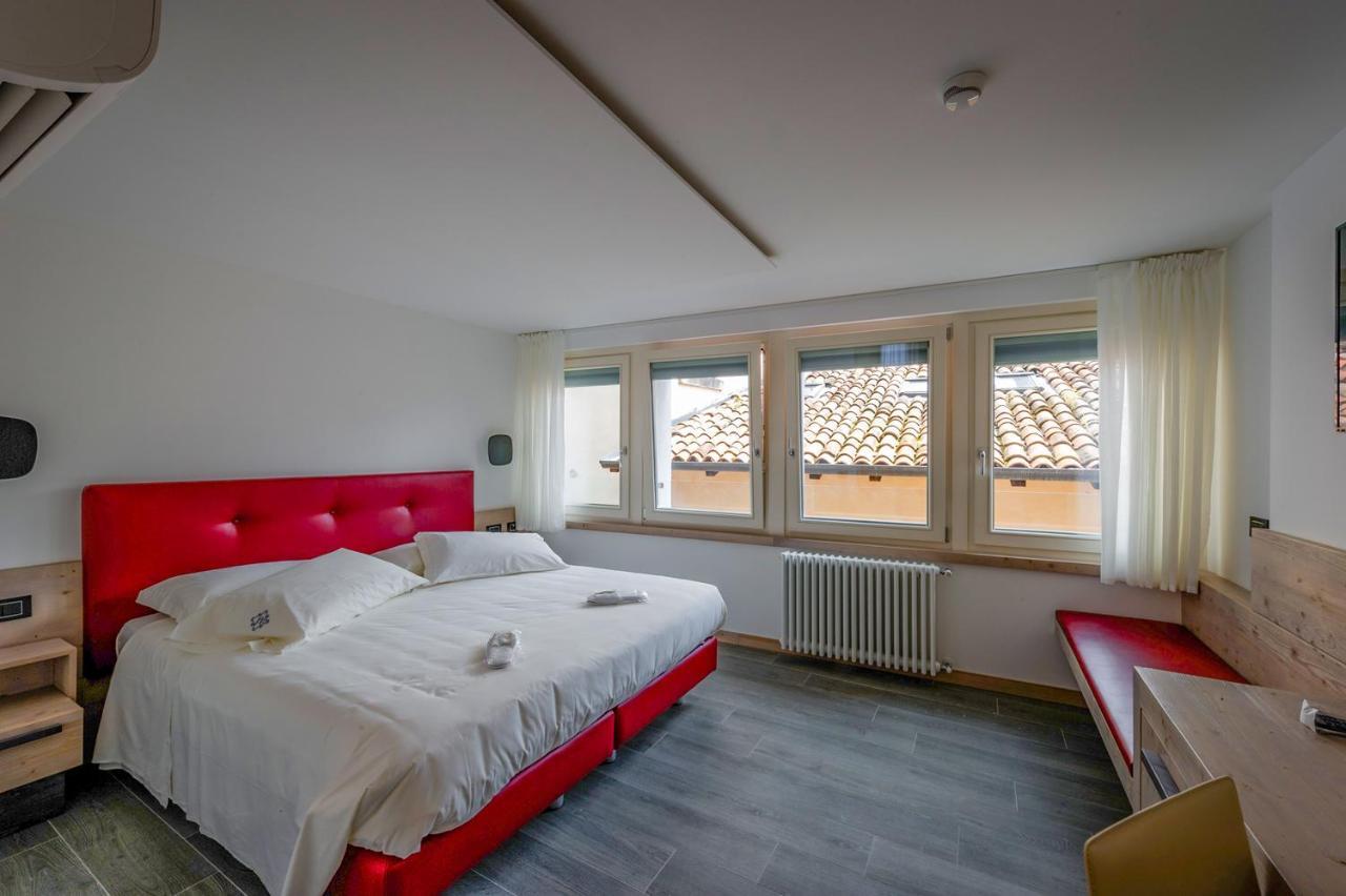 Hotel Ambra Clusone Esterno foto
