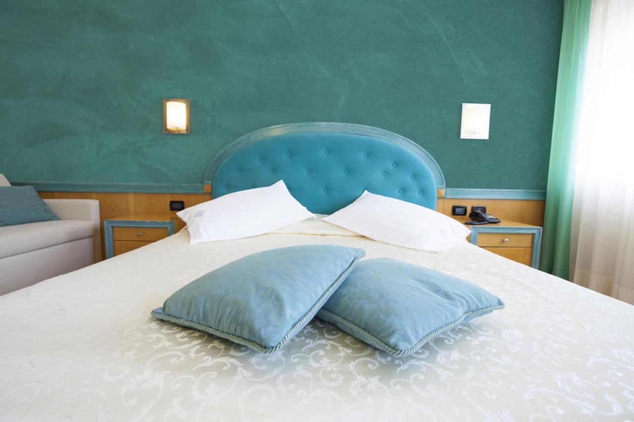 Hotel Ambra Clusone Esterno foto