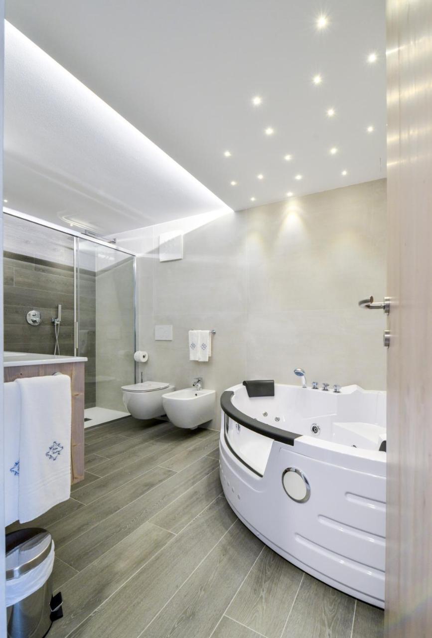 Hotel Ambra Clusone Esterno foto